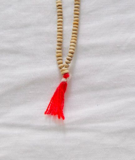 Collier indien en perles de bois